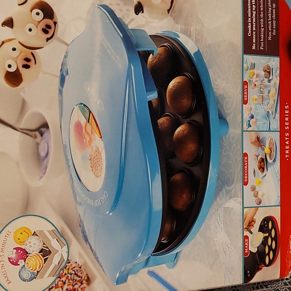 Electric Cake Pop and Donut Maker - Picture 4 of 5